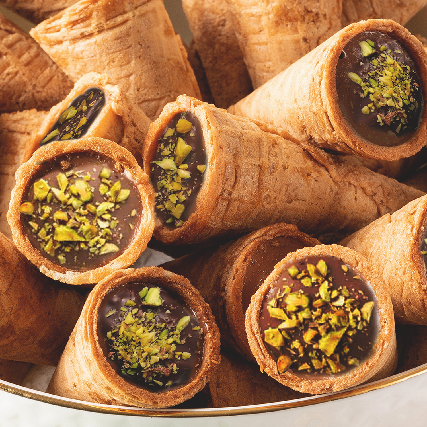 Leonessa Dubai Chocolate Cones - Gable Box